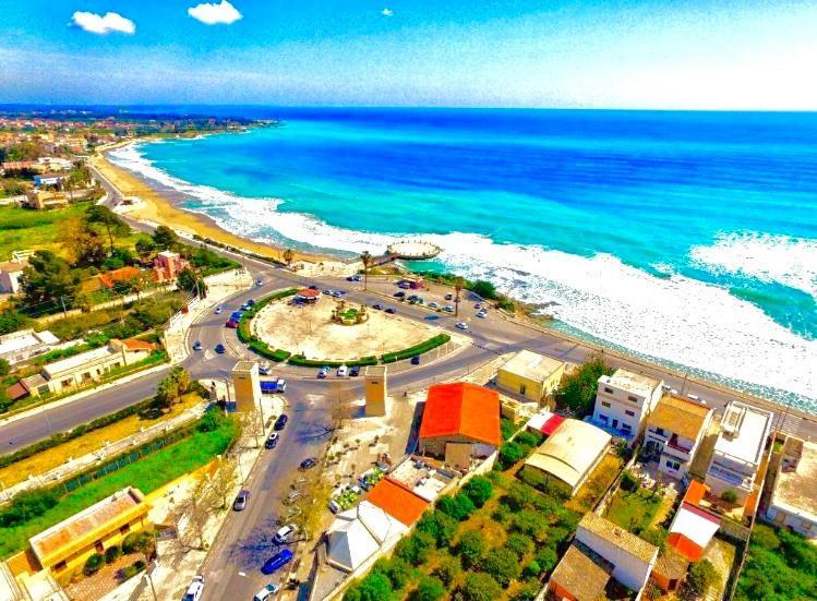 Апартаменты Sicily Holiday House Авола Экстерьер фото